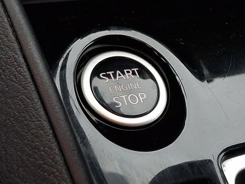 Used 2023 Nissan Versa SV w/ Trunk Package image 22