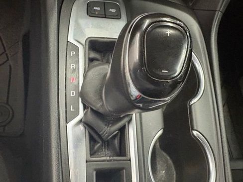 Used 2018 Chevrolet Equinox Premier w/ Infotainment II Package AWD/4WD image 33