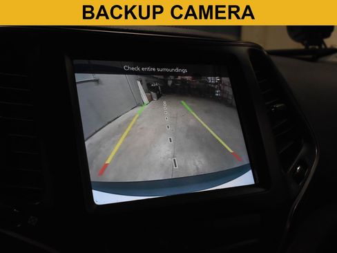 Used 2022 Jeep Cherokee Trailhawk AWD/4WD image 5