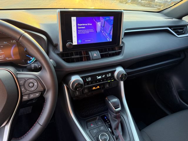 Used 2024 Toyota RAV4 SE AWD/4WD image 19