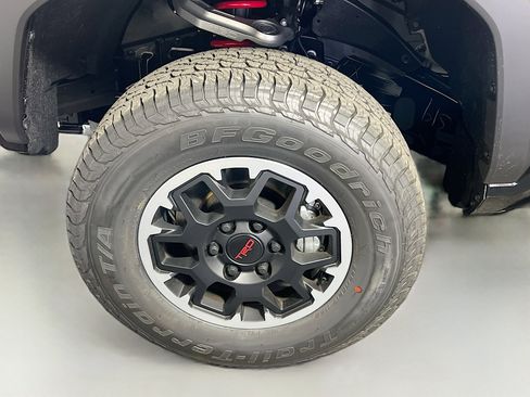 New 2026 Toyota Tacoma TRD Off-Road image 13