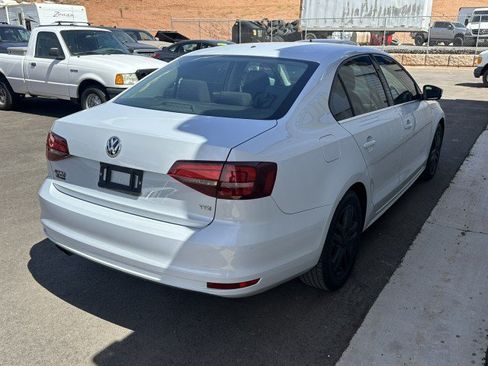 Used 2017 Volkswagen Jetta S FWD image 3