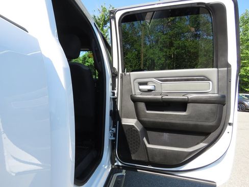 Used 2022 RAM 2500 Big Horn w/ Level A Equipment Group AWD/4WD image 15