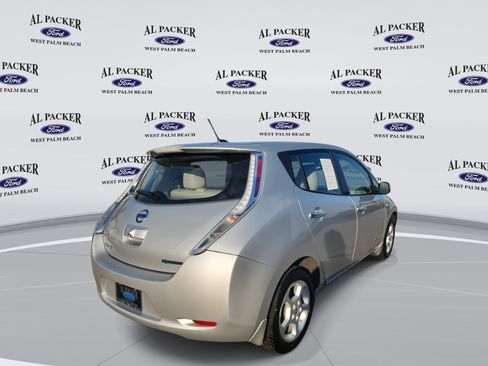 Used 2012 Nissan Leaf SL image 5