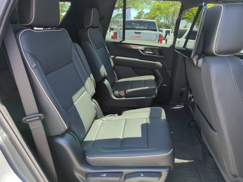 New 2026 GMC Yukon Elevation w/ Elevation Premium Package AWD/4WD image 35