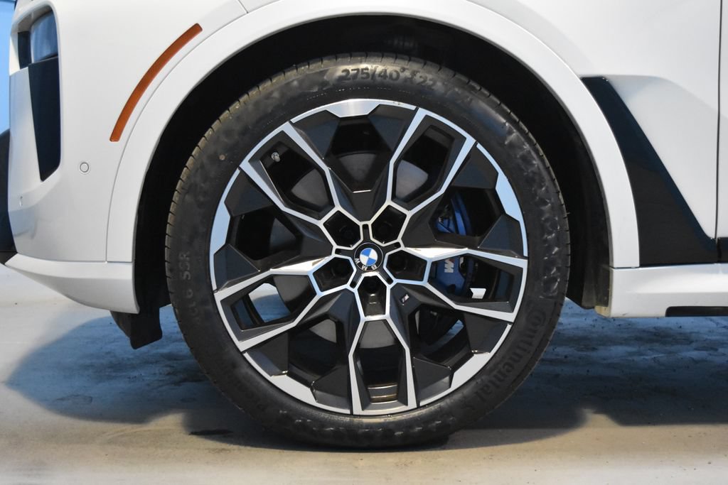 Used 2025 BMW X7 M60i AWD/4WD image 26
