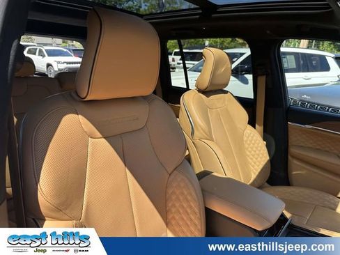 Certified 2024 Jeep Grand Cherokee Summit AWD/4WD image 24