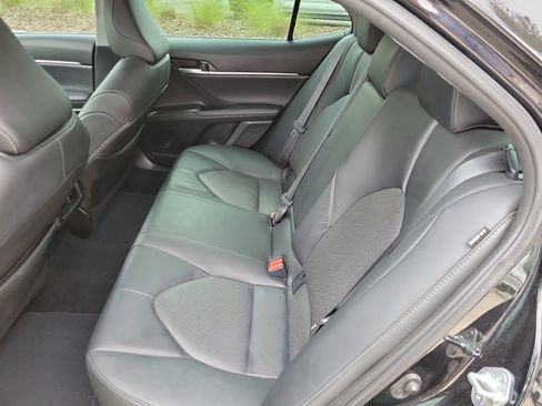 Used 2024 Toyota Camry XLE FWD image 28