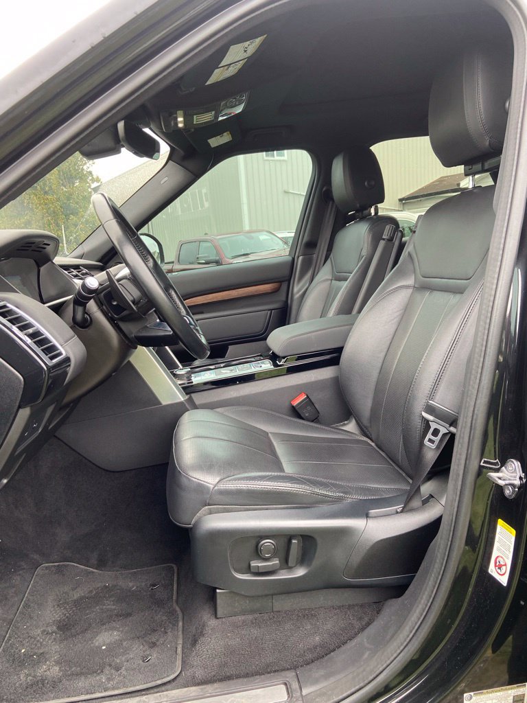 Used 2018 Land Rover Discovery HSE AWD/4WD image 11