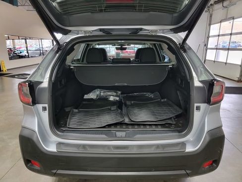 Certified 2025 Subaru Outback Onyx Edition AWD/4WD image 34