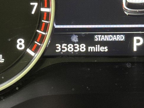 Used 2022 Nissan Pathfinder SL w/ SL Premium Package image 6