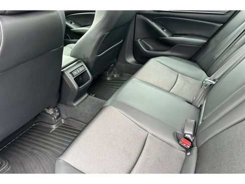 Used 2022 Honda Accord Sport image 13