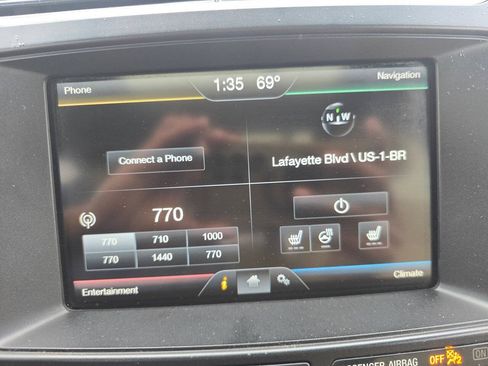 Used 2016 Ford Explorer XLT w/ Equipment Group 202A AWD/4WD image 33
