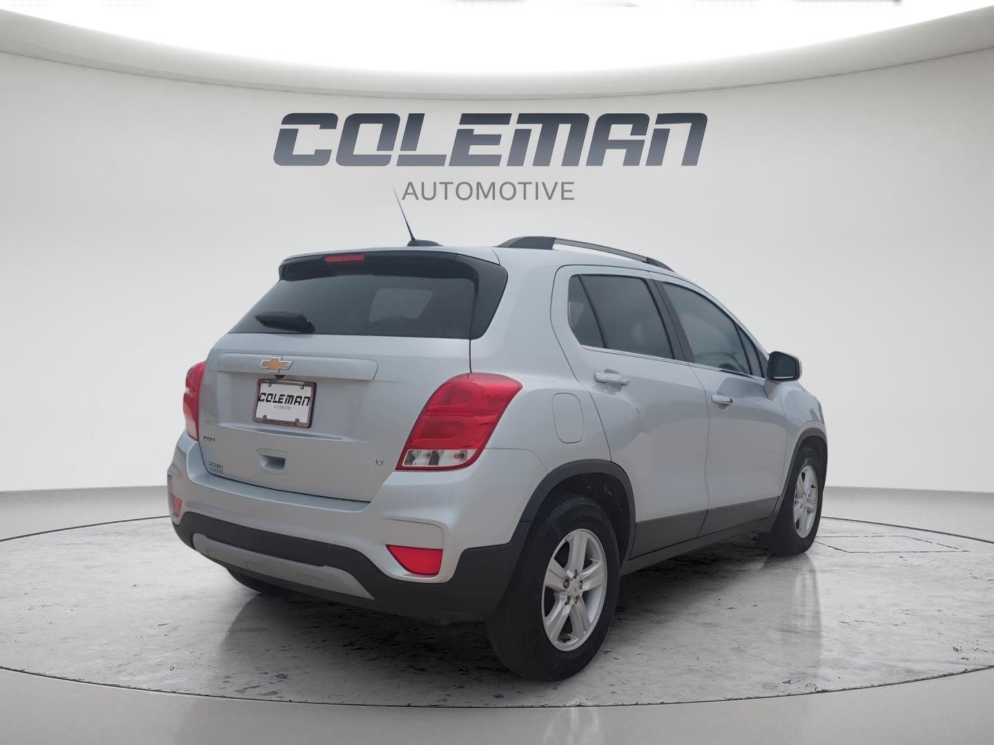 Used 2019 Chevrolet Trax LT w/ LT Convenience Package FWD image 9