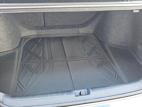 Used 2018 Honda Accord EX-L image 6