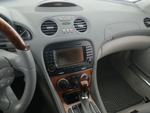 Used 2007 Mercedes-Benz SL 550 image 5