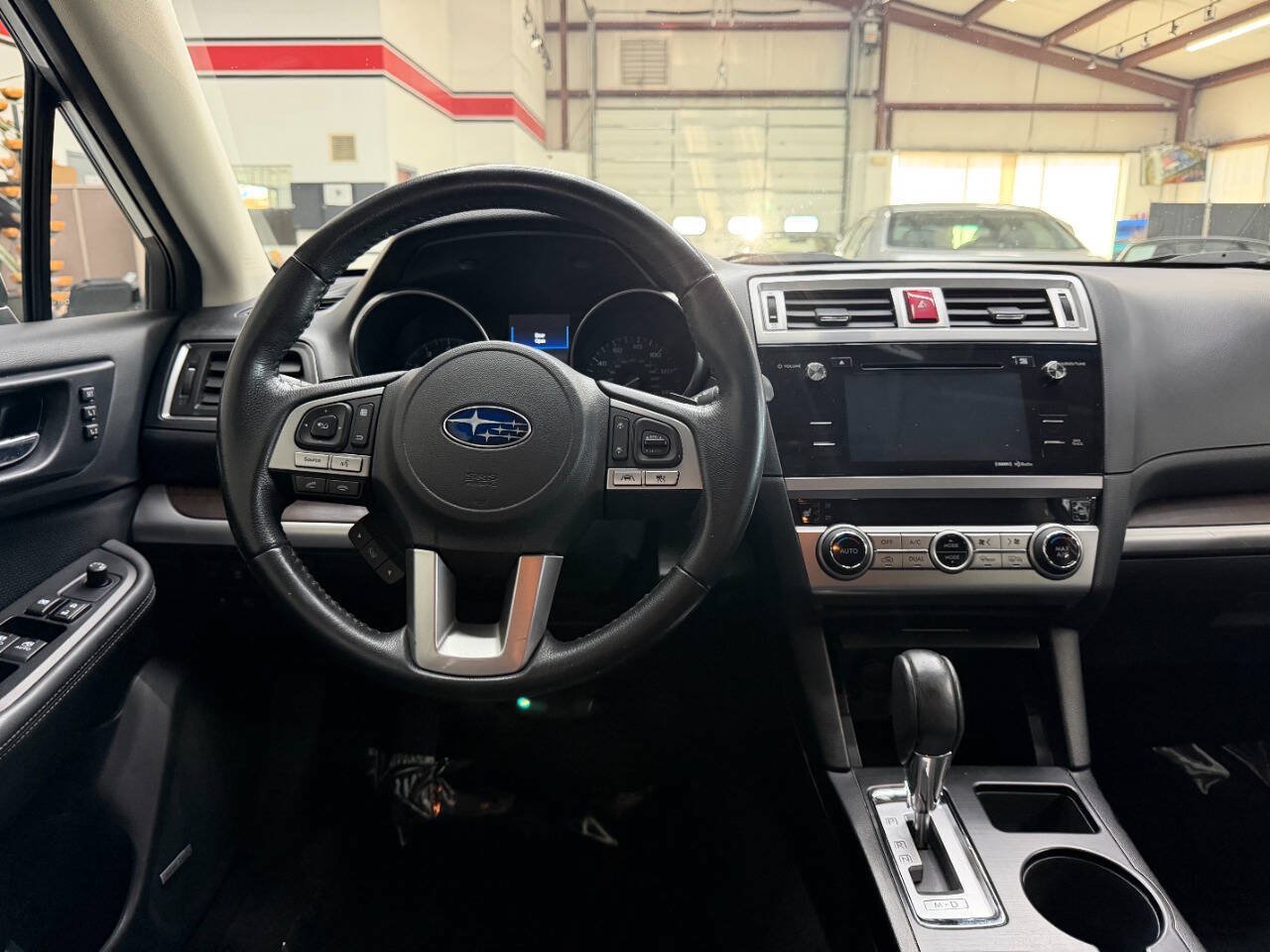 Used 2017 Subaru Outback 2.5i Limited AWD/4WD image 21