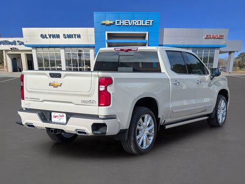 Used 2026 Chevrolet Silverado 1500 High Country AWD/4WD image 8