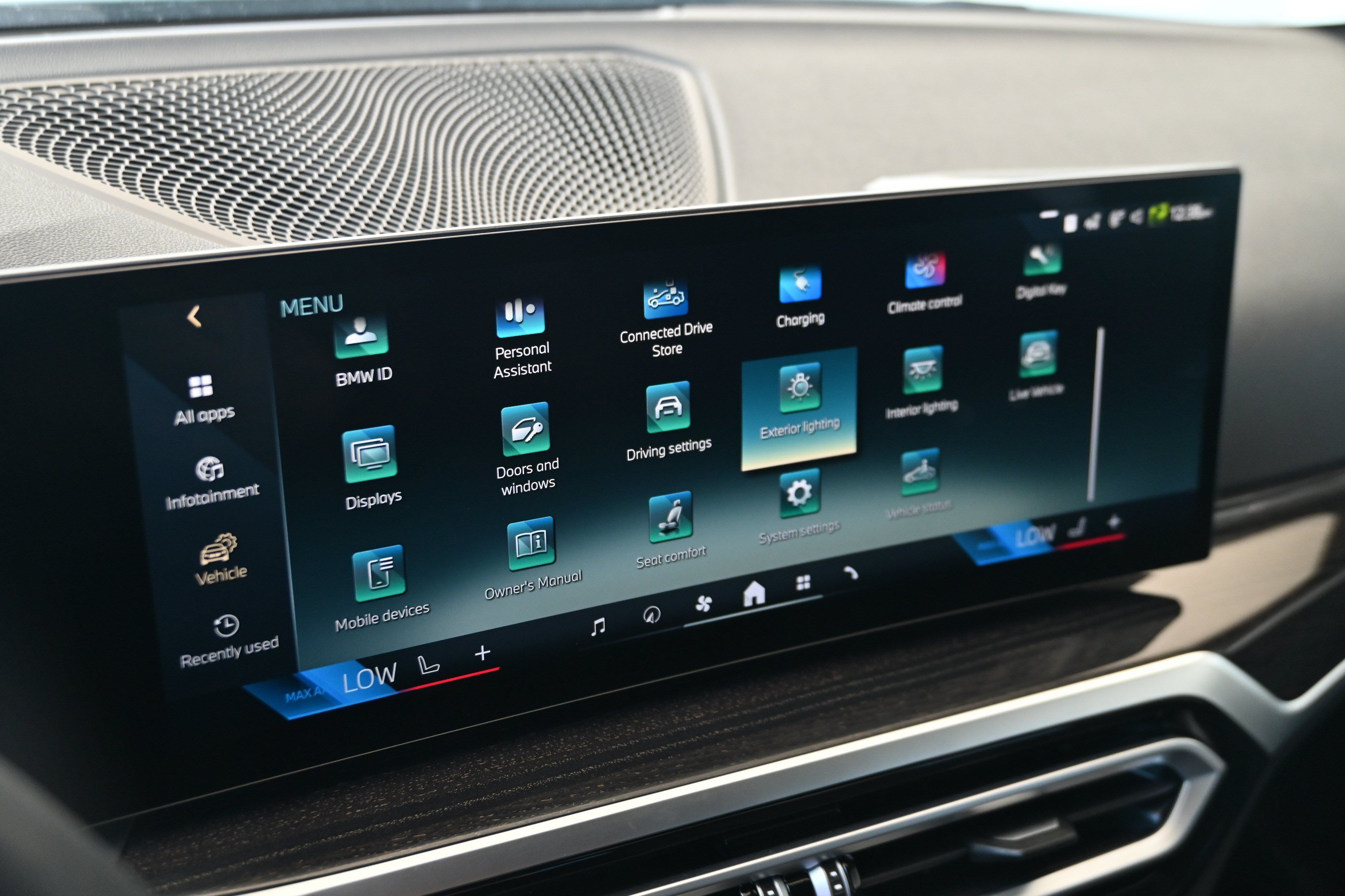 Certified 2024 BMW i4 eDrive40 w/ M Sport Package RWD image 20