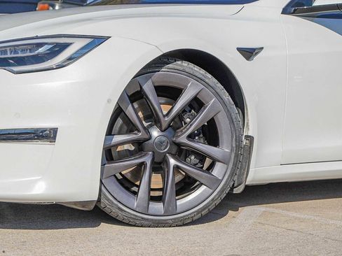 Used 2022 Tesla Model S image 2