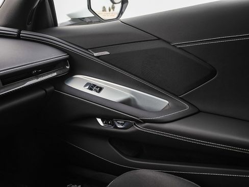 Used 2023 Chevrolet Corvette Z06 image 12