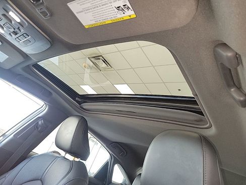 Used 2021 Toyota Avalon Limited w/ Advanced Safety Package image 10