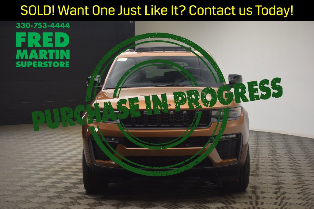 New 2026 Jeep Grand Cherokee L Limited w/ Limited Altitude Package AWD/4WD image 2