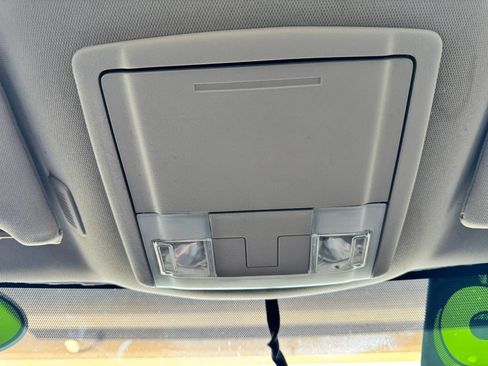 Used 2013 Ford Edge SE FWD image 16