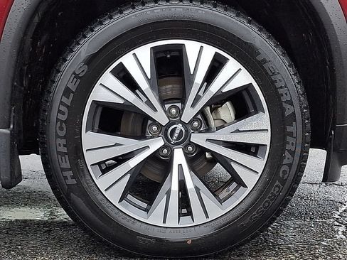 Certified 2023 Nissan Rogue SV AWD/4WD image 9