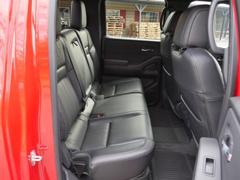 Certified 2022 Nissan Frontier PRO-4X w/ Pro-4X Premium Package image 29