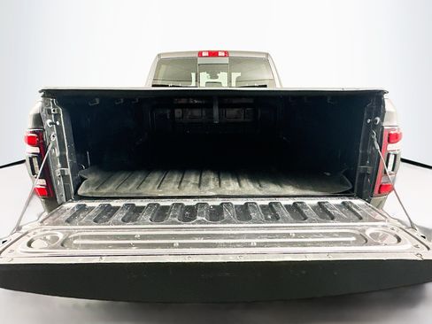 Used 2022 RAM 2500 Big Horn w/ Level C Equiment Group AWD/4WD image 27
