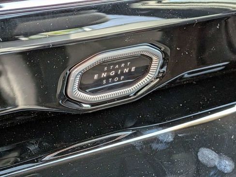 New 2026 Jeep Grand Cherokee Altitude AWD/4WD image 30