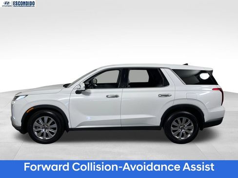 Certified 2023 Hyundai Palisade SE FWD image 2