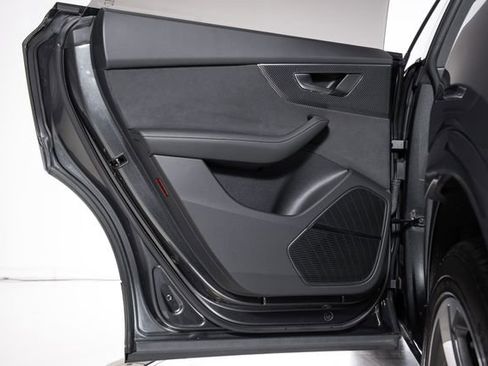 Used 2024 Audi SQ8 Prestige AWD/4WD image 60