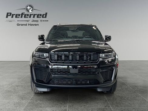 New 2026 Jeep Grand Cherokee Altitude AWD/4WD image 13
