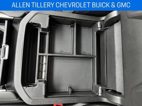 Certified 2023 GMC Yukon Denali image 37