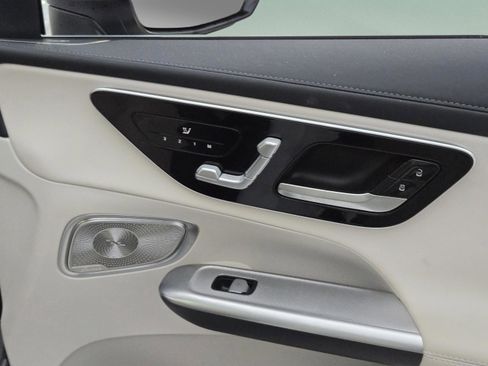 Used 2024 Mercedes-Benz GLC 300 image 30