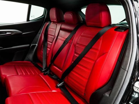 Used 2024 Dodge Hornet R/T Plus w/ R/T Blacktop Package AWD/4WD image 17