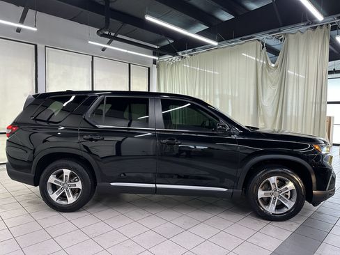 Used 2023 Honda Pilot EX-L image 3