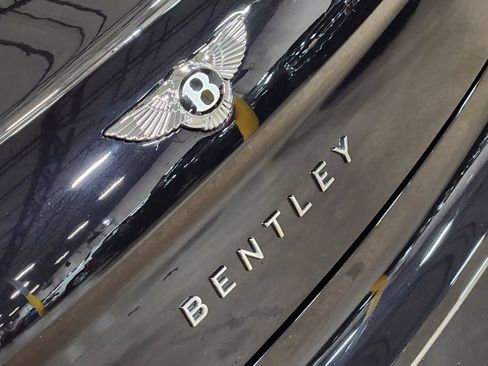 Used 2021 Bentley Flying Spur V8 AWD/4WD image 22