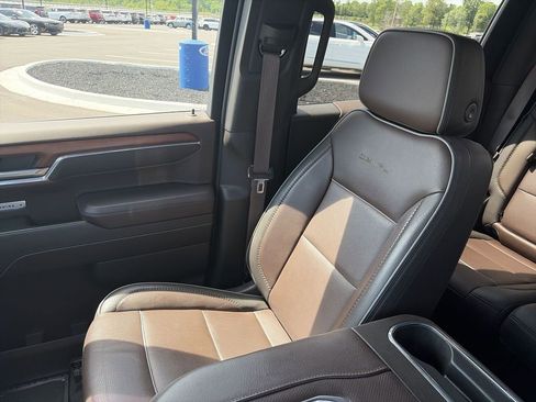 Used 2022 GMC Sierra 1500 Denali AWD/4WD image 25