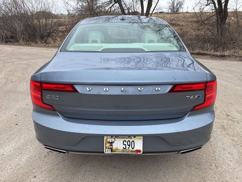 Used 2017 Volvo S90 T6 Inscription w/ Vision Package image 10