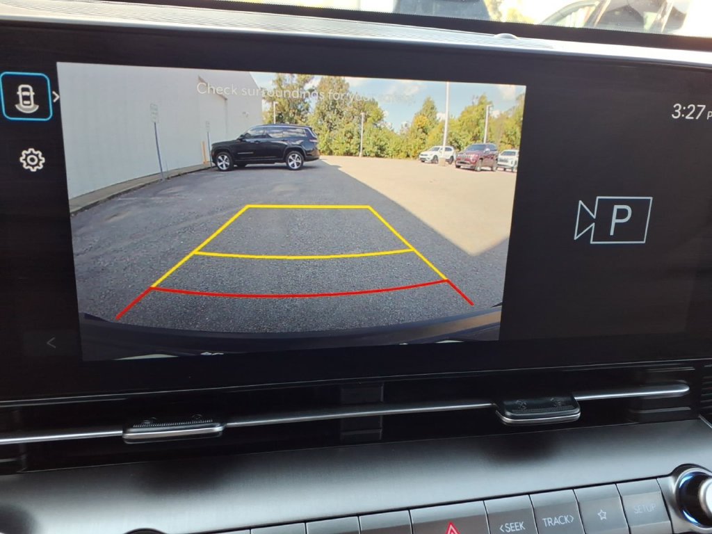 Used 2025 Hyundai Kona SEL FWD image 15