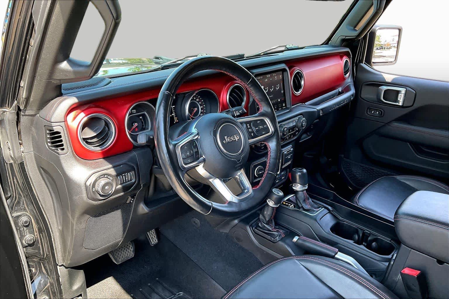 Used 2021 Jeep Wrangler Unlimited Rubicon AWD/4WD image 16