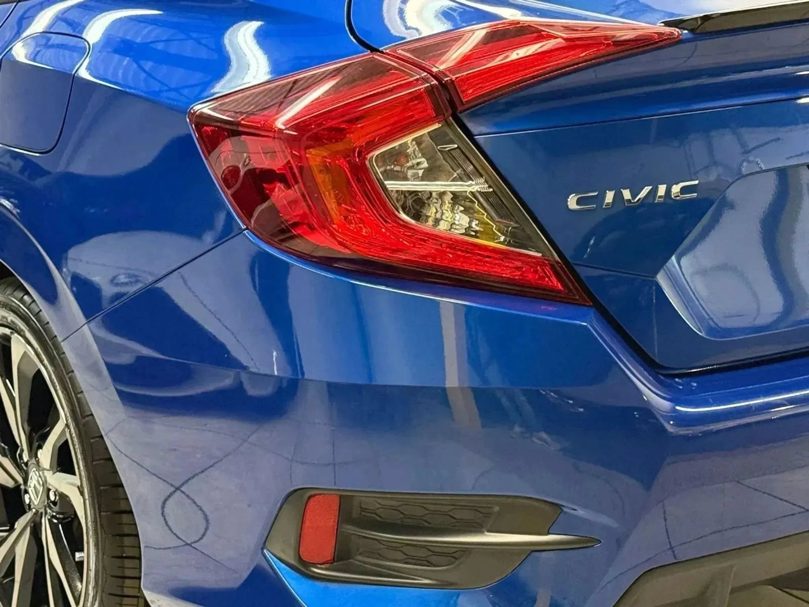 Used 2019 Honda Civic Sport image 12