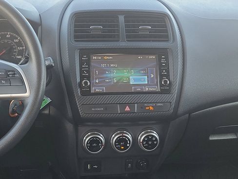 Used 2024 Mitsubishi Outlander Sport ES image 10