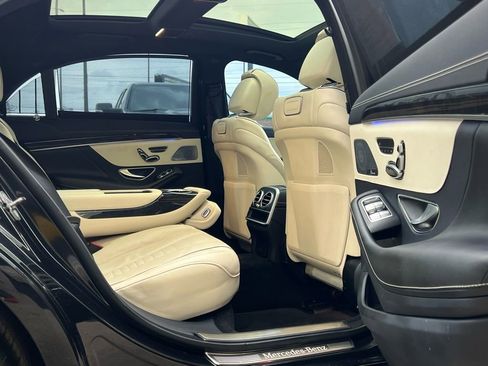 Used 2018 Mercedes-Benz S 560 Sedan image 33