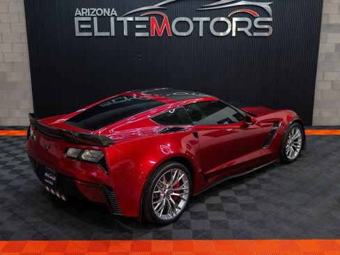 Used 2015 Chevrolet Corvette Z06 w/ 3LZ Preferred Equipment Group RWD image 21