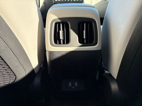 Used 2024 Hyundai Tucson Limited image 17