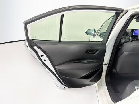 Used 2026 Toyota Corolla LE FWD image 27